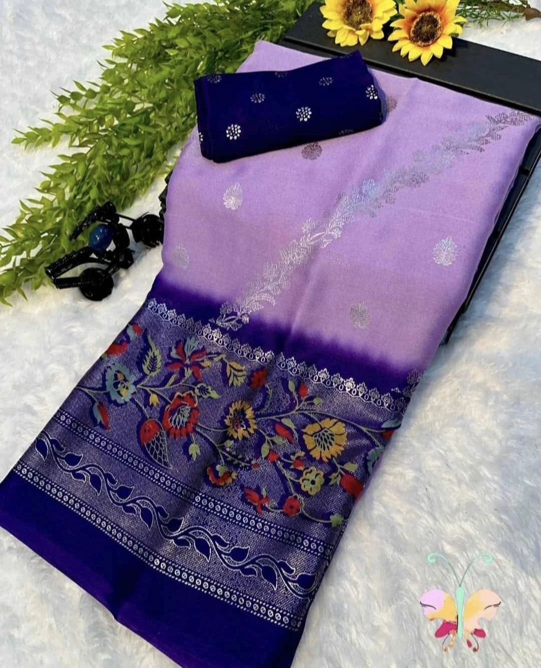 Chiffon saree with contrast blouse piece